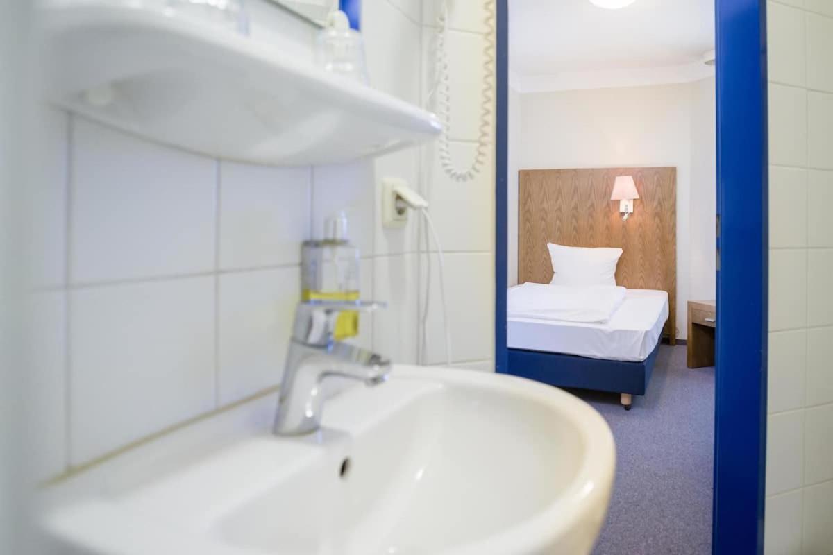 Hotel Koenigstein Kiel By Tulip Inn Eksteriør billede