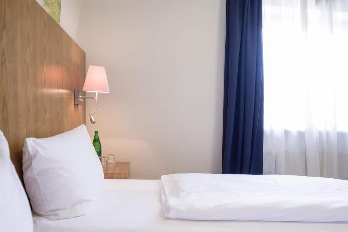 Hotel Koenigstein Kiel By Tulip Inn Værelse billede