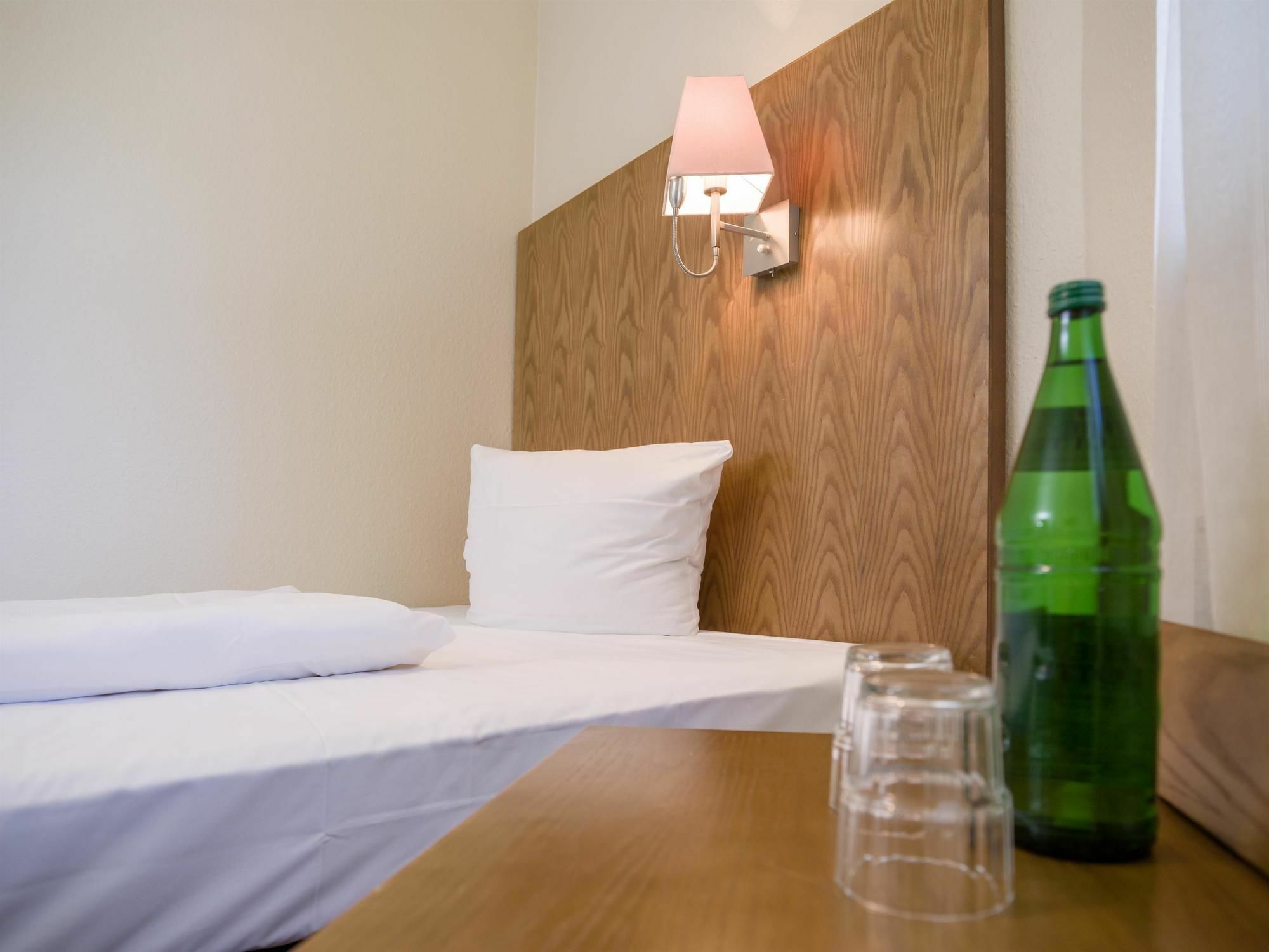 Hotel Koenigstein Kiel By Tulip Inn Eksteriør billede